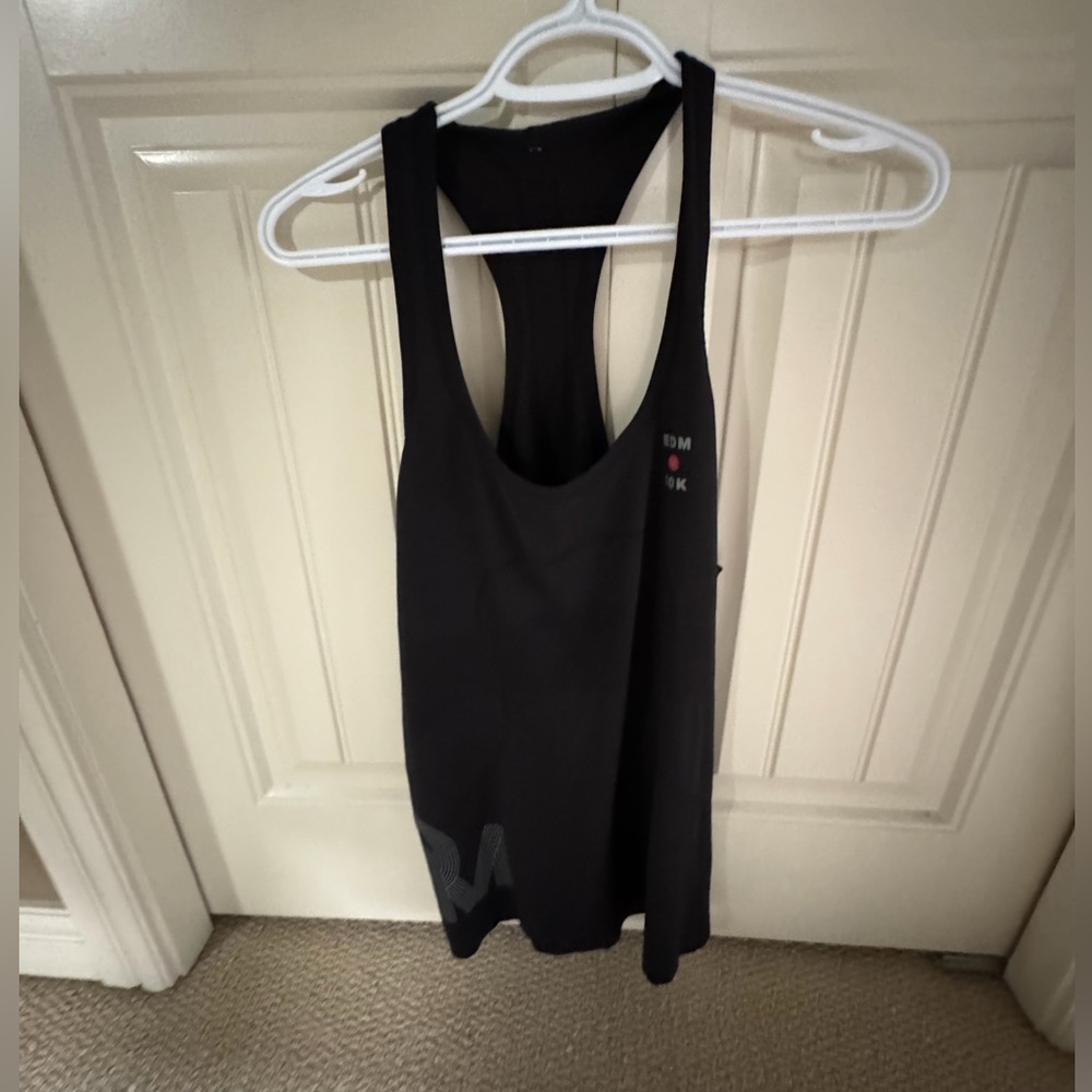 Lululemon Edmonton 10K Black Racerback Tank Top